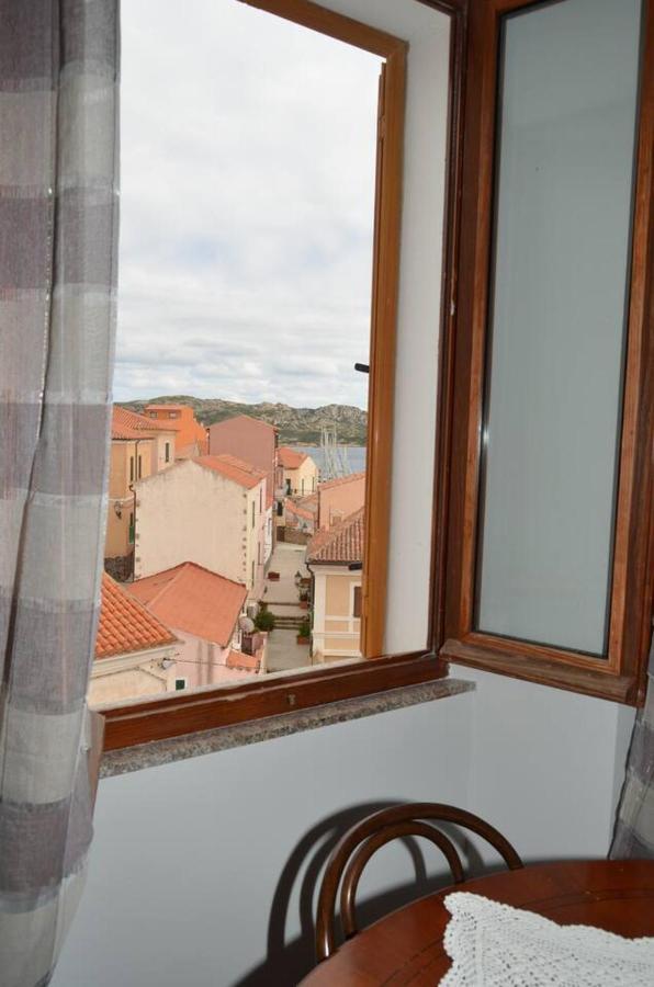 Bed and Breakfast Le Scalette La Maddalena  Exterior foto