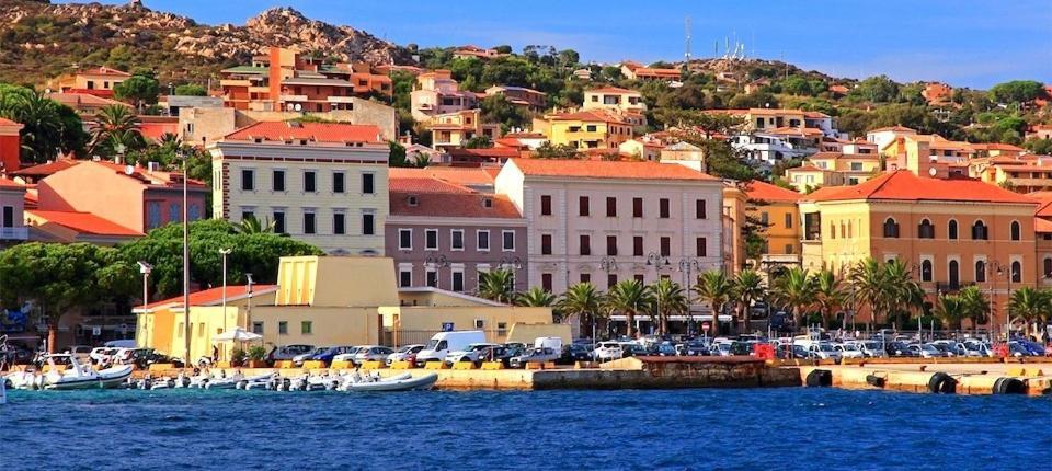Bed and Breakfast Le Scalette La Maddalena  Exterior foto